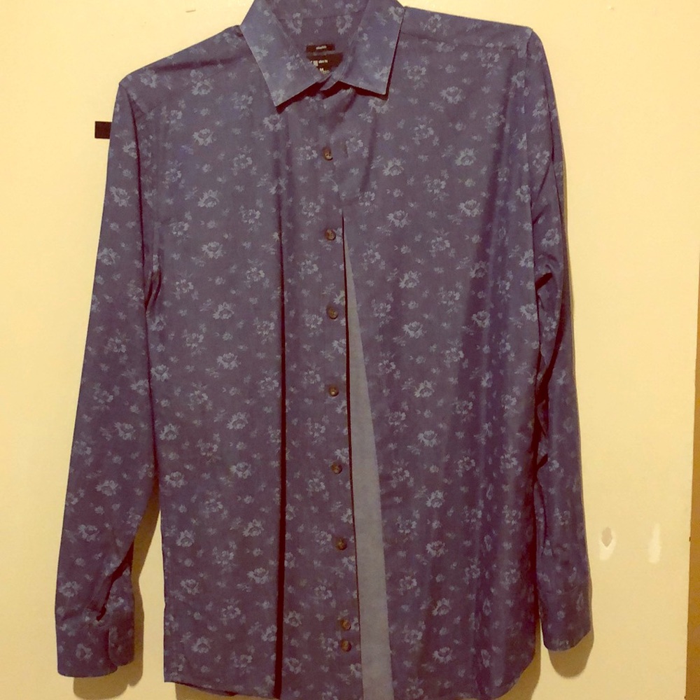 Long sleeve floral print dress shirt.